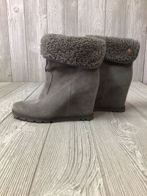 Ugg Boots Shearling Wedge Size 8